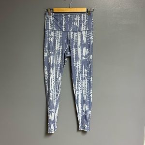 Danskin light purple and white leggings yoga aerial pants medium